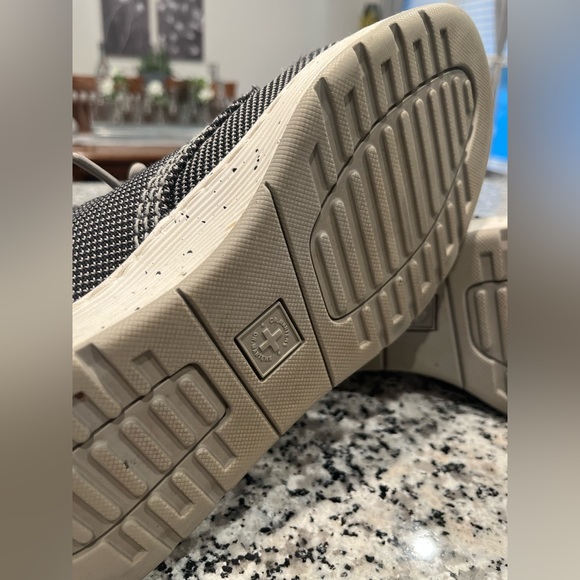 EUC Dr.Martens, Rigal Knit Boots, Unisex, Men’s Size 6, Women’s Size 7 Amazing! - Picture 7 of 9